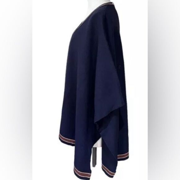 NWT House of Harlow 1960 Poncho Cape Cardigan V-Neck Navy Sweater One Size - Picture 2 of 11